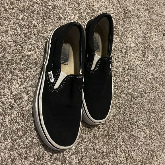 Black slip on vans - Picture 2 of 4